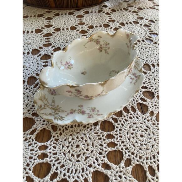 Haviland Limoges France Schleiger Gravy Boat Floral Cottagecore Antique 7” - Picture 2 of 6